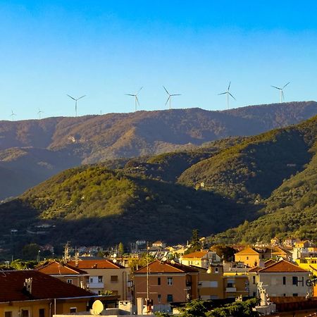 Penthouse Panoramic View - Sea 3Min - Ac - Wifi Daire Albisola Superiore Dış mekan fotoğraf